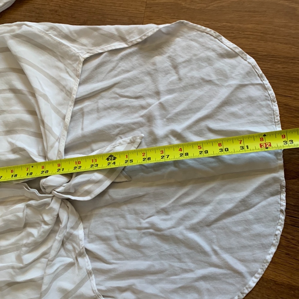 Maeve Button Down Tie Front Top - Picture 10 of 13